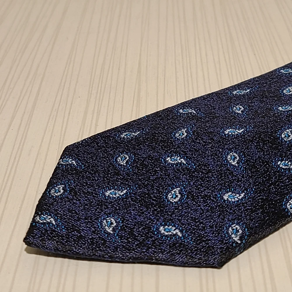 Blue Paisley 100% Silk Tie from Daniel Hechter - Picture 1 of 5